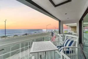 Private Beachside Home with HotTub - Carlsbad