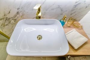 Stylish apartments - near Zadar bridge