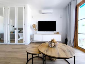 Los Cristianos - breathtaking view, AC, heated pool, fibre net