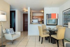 Apartamento con vistas al mar Isla Verde Puerto Rico