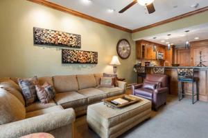 The Charter at Beaver Creek E140