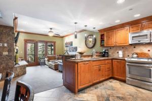 The Charter at Beaver Creek E140