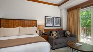 1206 Lodge At Spruce Peak Ski In Ski In Ski Out King Studio - Cambridge