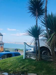 Bay House Lundy Port Isaac Apartment with Sea Views & Parking
