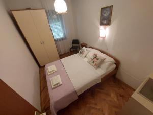 Apartments with a parking space Malinska, Krk - 19269