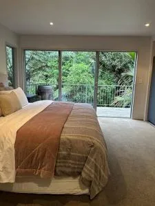 Sabbaticus 3 Bed Waiheke Escape - Te Whau Bay