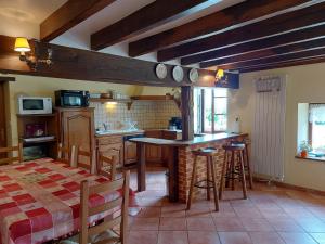 Maisons de vacances Escapade en longere avec jardin au bord de l'Ozanne, Dangeau, 6 pers. - FR-1-581-25 : photos des chambres