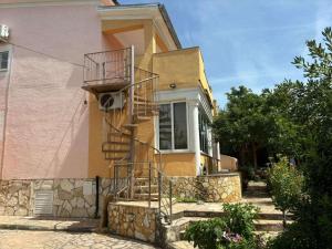 Apartments with parking space Vrsi - Mulo, Zadar - 23428