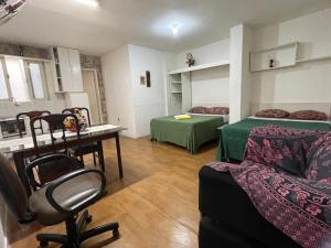 Estúdio com ar condicionado, 2 minuto da praia - 03-40