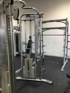 Interior, silencioso, vigilancia P8, 1R, 1B, 810