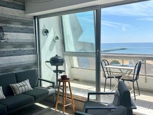 Appartement 2 chambres avec parking à St Jean de Monts, accès direct plage - FR-1-652-45