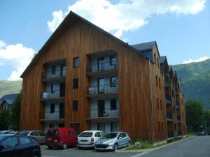 Appartements Appartement T3 a Luchon: Balcon, Parking, Proche Thermes & Centre, Bien Equipe - FR-1-313-232 : photos des chambres