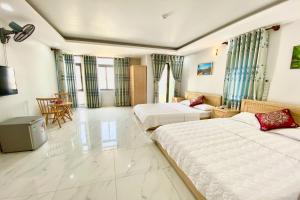 Phòng Gia Đình Có Ban Công (Family Room with Balcony)