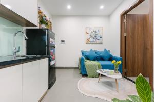 Cindys Westlake Apartment