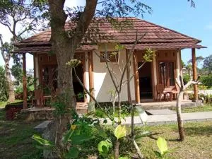 Nêst Guesthouse Tetebatu - Selong