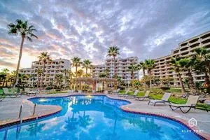 Luxury Ocean View Villa on Sandy Beach - La Choya