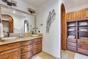 Luxury Ocean View Villa on Sandy Beach