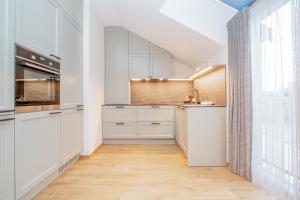 Newly Built Apartments With Parking, By Cohost