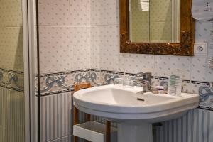Hotels Hotel K'Loys : photos des chambres