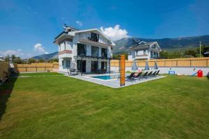Villa Bahar 2 Triplex Luxury New Villa in Fethiye Oludeniz!
