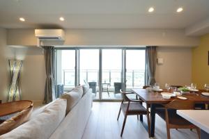 Branchera Naha Akebono Premist R65