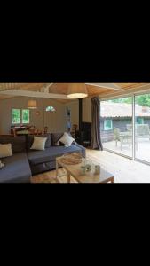 Maisons de vacances Les Grands Bois Gite et cabane : photos des chambres