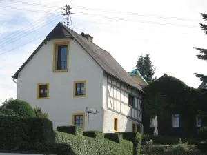 Ferienwohnungen Haus Hinneres - Mehren