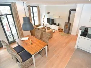 Villa Paula - WG03 strandnah mit Kamin, Terrasse, Balkon - Ostseebad Sellin