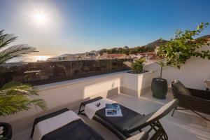 Luxury Penthouse Hvar with Jacuzzi & Sea View