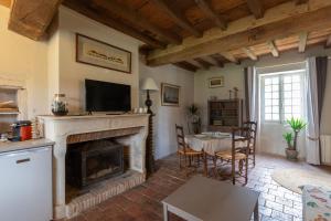 Cabana & La Maison du Père Amour