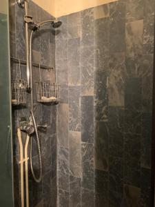 Appartements Studio Cosy centre station Parking gratuit : photos des chambres