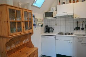 Dike House Affordable 6-Person Holiday Home Near the Sea Dike