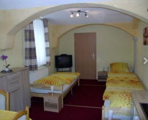 Ferienwohnung Monteurzimmer Bretnig WiFi Waschmaschine Parklpatz kostenlos