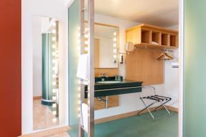 B&B HOTEL Lully 3 Lakes