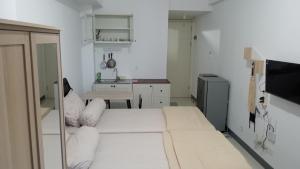 Benson Apartemen, Studio