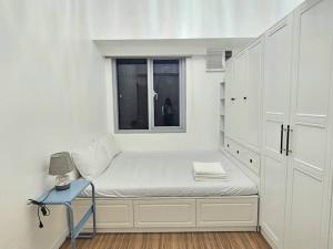 The Infinity Towers in BGC - Spectacular 2BR near Hight Street