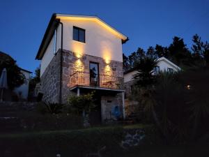 Casa-Palmeira-Quinta-da-Encavalada-relaxing-holiday-house-with-beautiful-view-and-swimmingpool