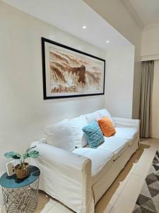 The Infinity Towers in BGC - Spectacular 2BR near Hight Street