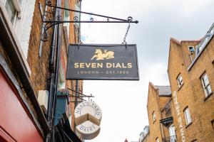 Welcome London - Shorts Gardens