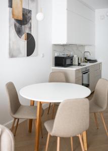 RentPlanet - Apartamenty Grzybowska