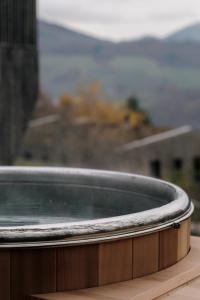 Hotels Hotel 48°Nord & Restaurant, The Originals Relais : Hytte Fjell avec Bain Nordique et Sauna
