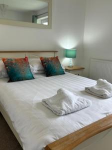 Sunrise Cottage with on-site swimming and sauna