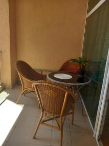 APARTAMENT APOLONIA 3 CAMERE CU VEDERE LA MARE a40