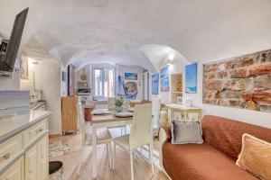 Le Petit Bijoux De La Pigna - Happy Rentals