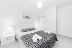 Luxury Primerísima Línea Playa Poniente Benidorm con 6,5 mts de Vistas Frontales al mar y Parking