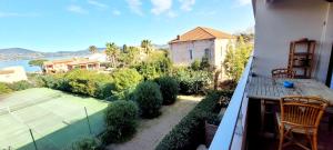 Family nest overlooking the Gulf of Saint-Tropez