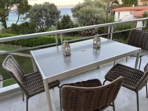 SeaNfinity Spotless, 1BR Apt with Beach View