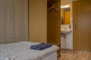 Family Room with Shared Facilities room in Vogar Travel Service