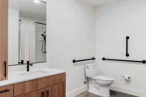 Blueground First Hill pet spa wd gym SEA-749