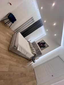 Zoelia Casilina House